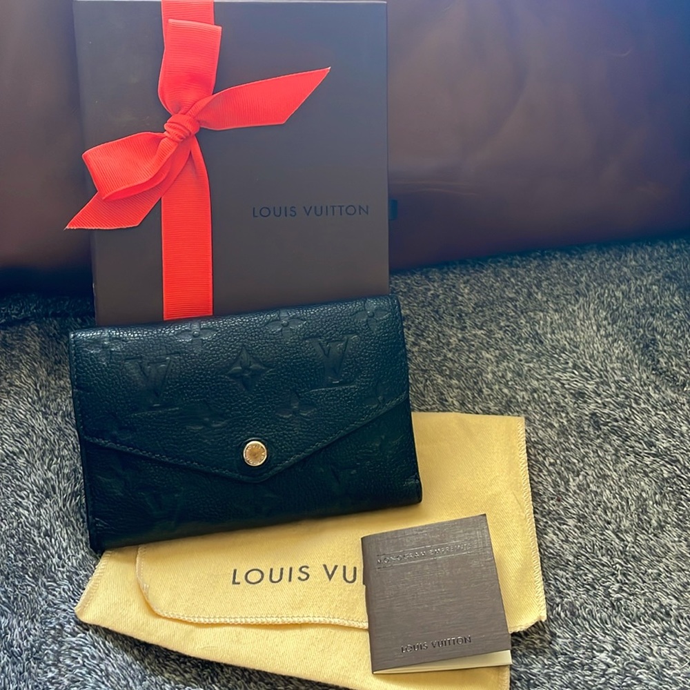 Louis Vuitton Empreinte Curieuse Compact Wallet Black